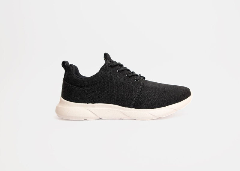 8000kicks Explorer V2 Men's Vegan Hemp Trainers | Black & White