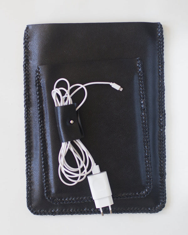 INTGR Vegan Leather Laptop Sleeve | Black T