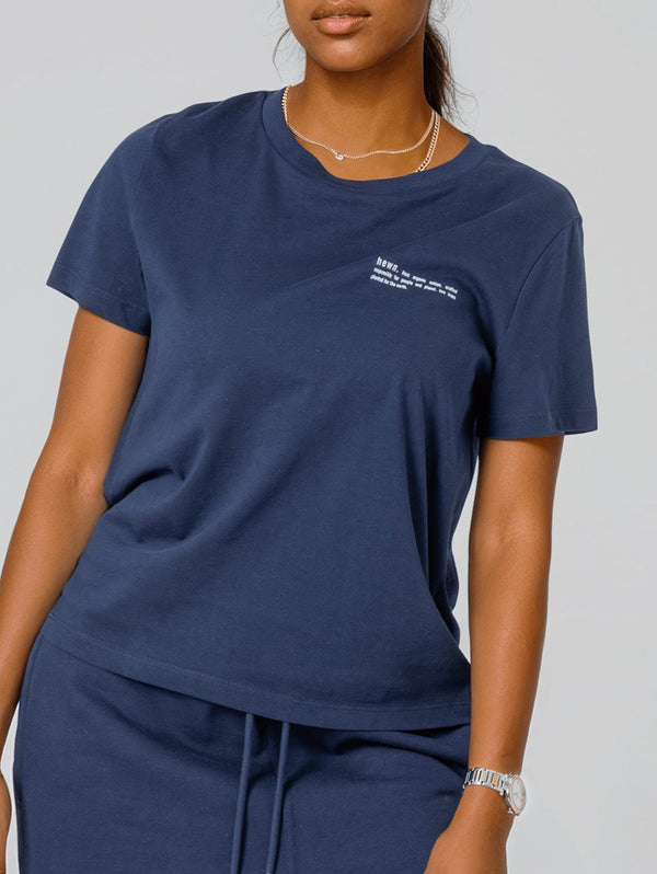 hewn. Womens Classic-fit Organic Cotton T-shirt in Midnight Navy
