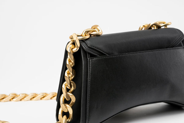 Eslla Dharma Desserto Cactus Leather Vegan Crossbody With Matte Gold Chain | Black Black