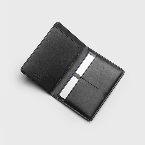 Oliver Co. London Passport Holder (Black) Black