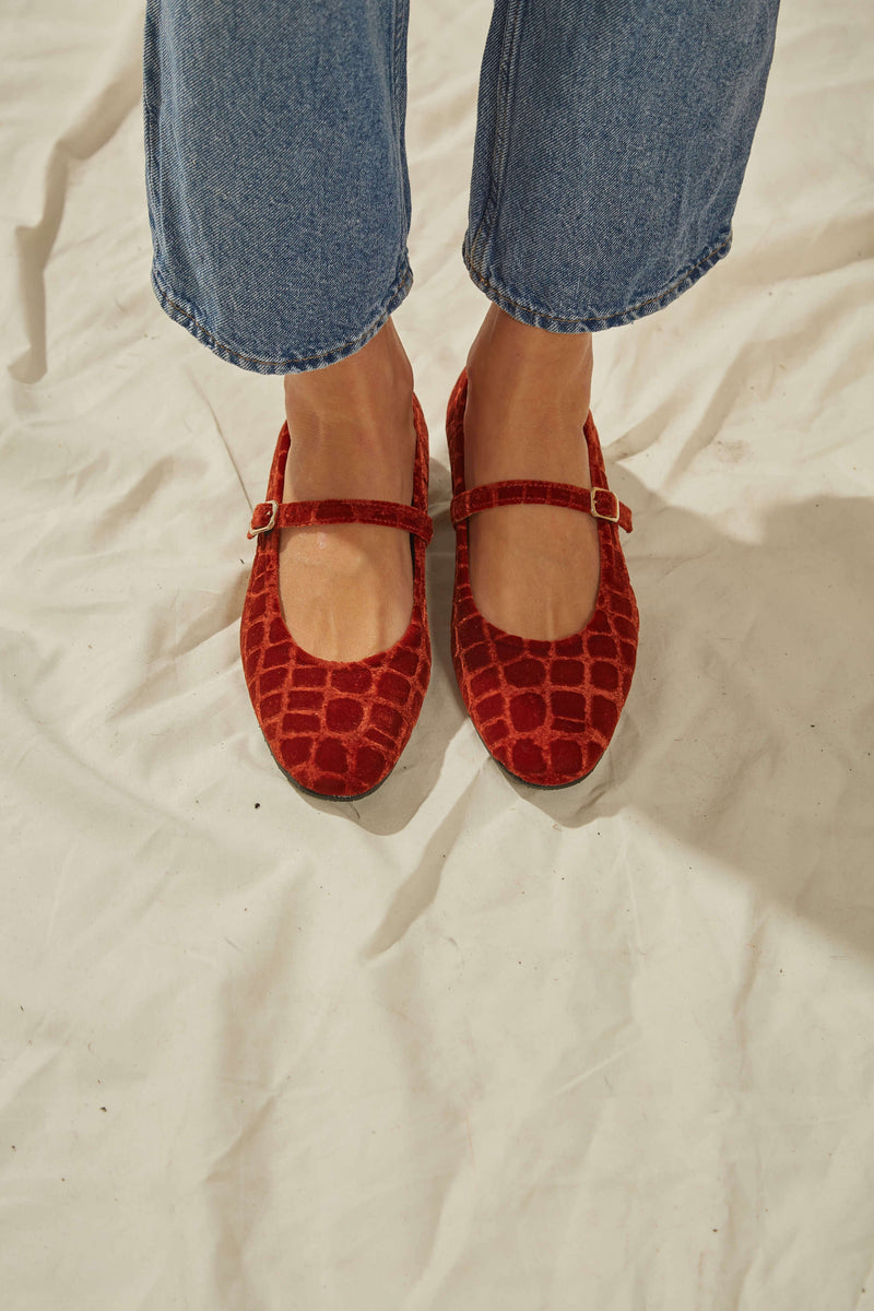 MOMOC Coco Velvet Vegan Ballerinas | Lava