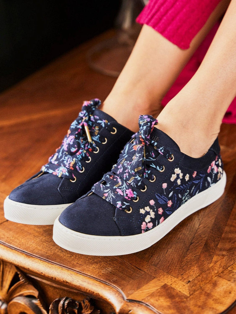 Minuit sur Terre Virevolte Recycled Grain Leather Embroidered Vegan Sneakers | Midnight Flowers 35