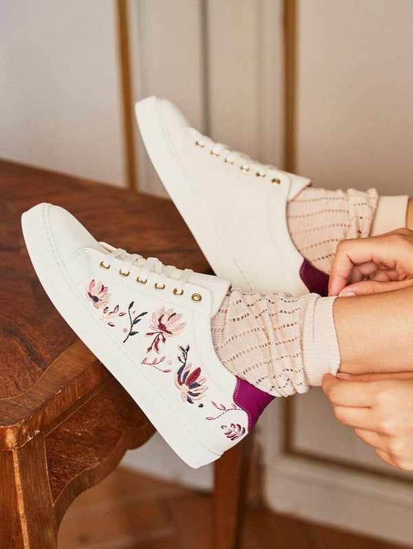 Minuit sur Terre Virevolte Recycled Grain Leather Embroidered Vegan Sneakers | Peonies 35