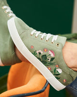 Immaculate Vegan - Minuit sur Terre Virevolte Recycled Grain Vegan Suede Embroidered Sneakers | Garden