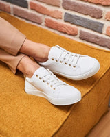 Immaculate Vegan - Minuit sur Terre Virevolte Vegan Leather Sneakers | White & Gold