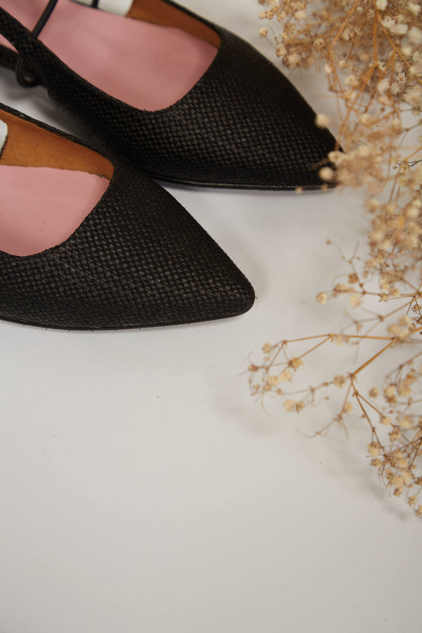 Sandalias Eco Suede Vegan Slingback Pumps | Black