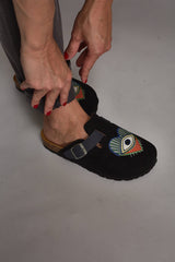 Immaculate Vegan - MOMOC Zuecos A Glance