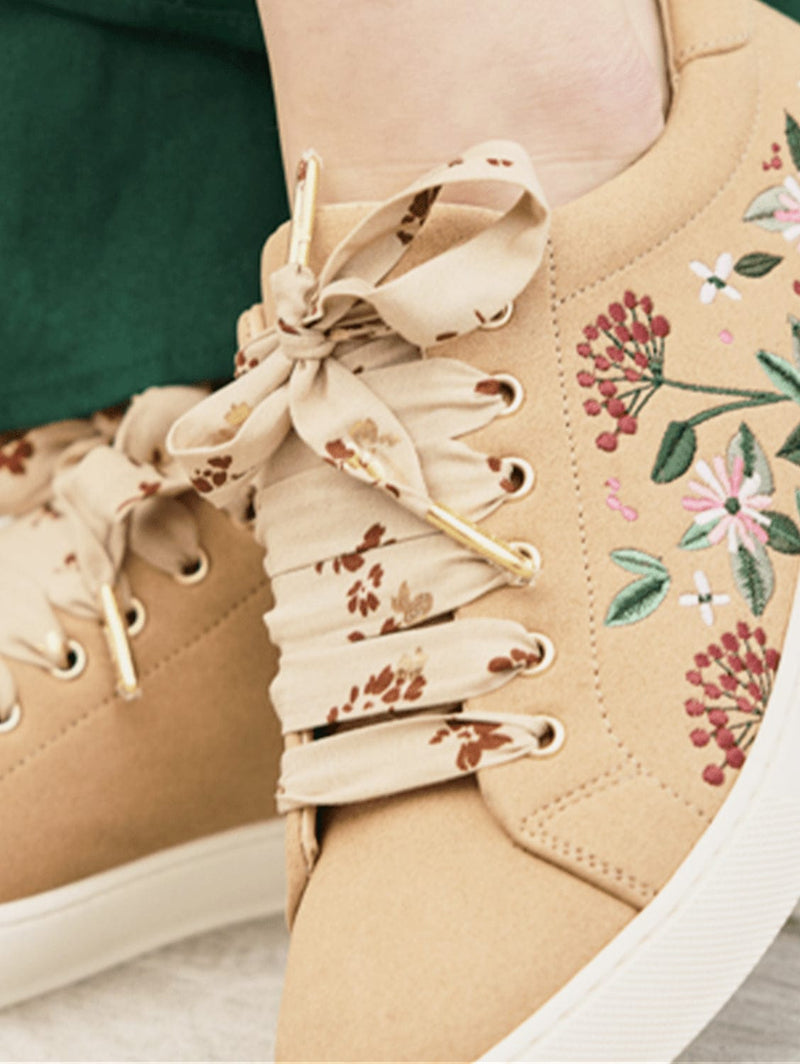Minuit sur Terre Floral Vegan Laces | Golden Plumetis
