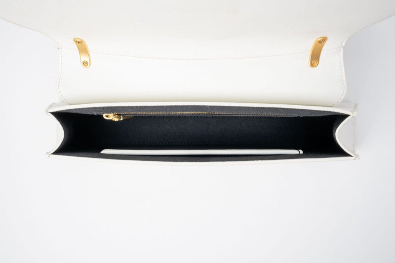 Eslla Satori Desserto Cactus Leather Vegan Clutch With Matte Gold Chain | White