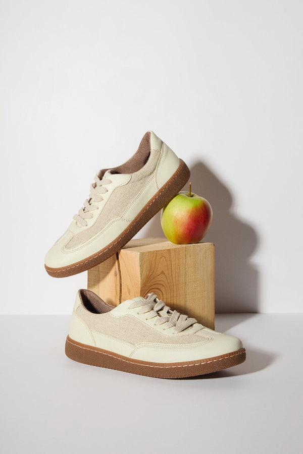 AGAZI NOMAD SUN – beige sneakers from apple leather and linen