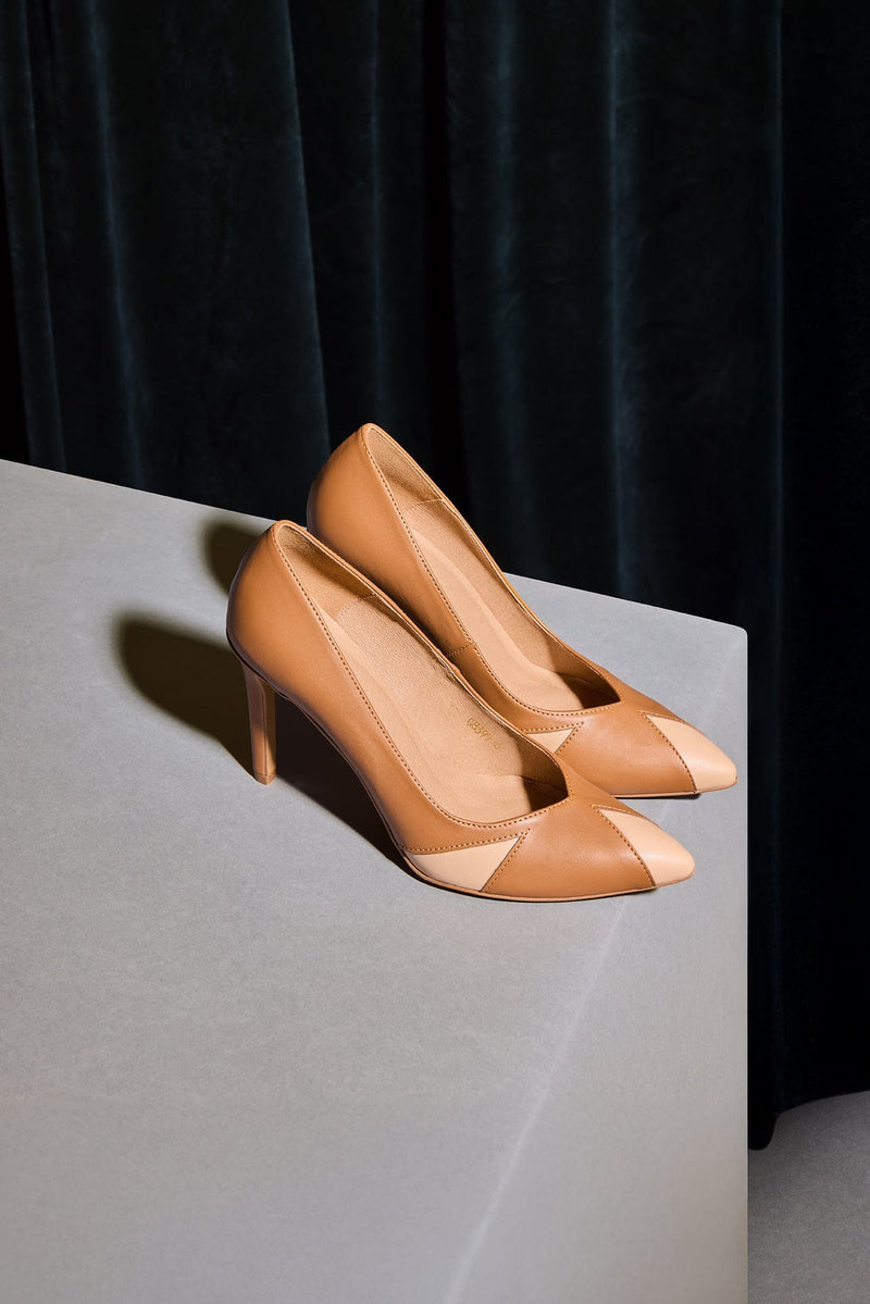 AGAZI IVO caramel & almond – vegan heels made from mushroom leather