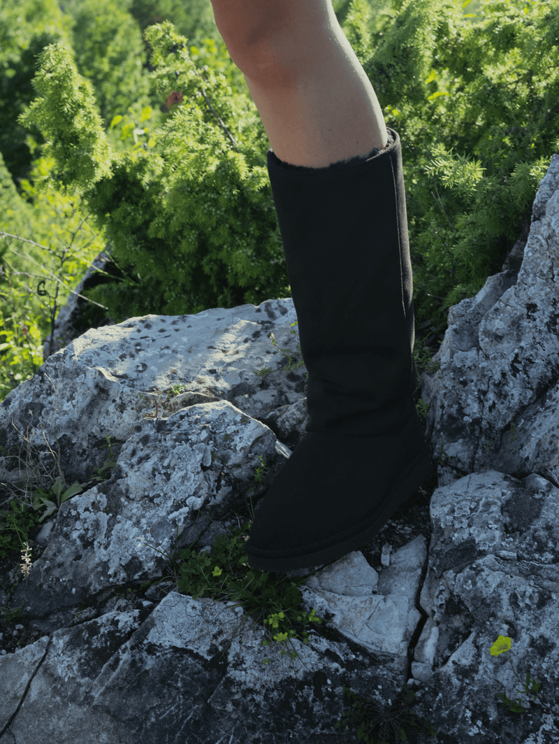 New Orchard Classic Unisex Vegan Faux Fur Long Boots | Black