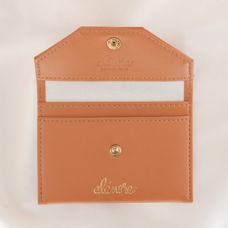 Alénore Bouton Golden Vegan Apple Leather Card Holder | Camel