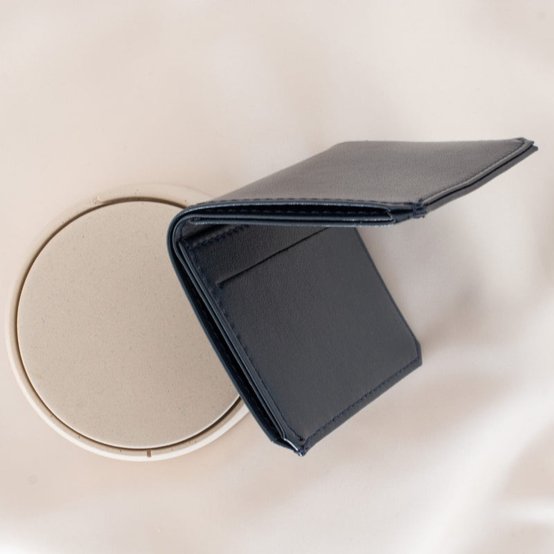 Alénore Hibiscus Vegan Apple Leather Card Holder | Navy