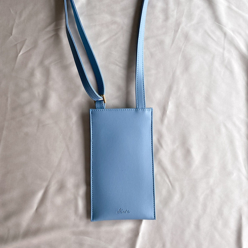 Alénore Vanilla Vegan Apple Leather Pouch | Blue