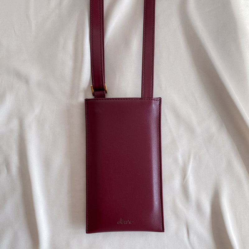 Alénore Vanilla Vegan Apple Leather Pouch | Bordeaux