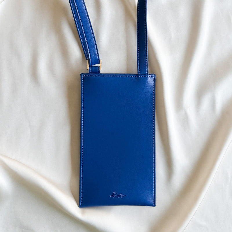 Alénore Vanilla Vegan Apple Leather Pouch | Royal Blue