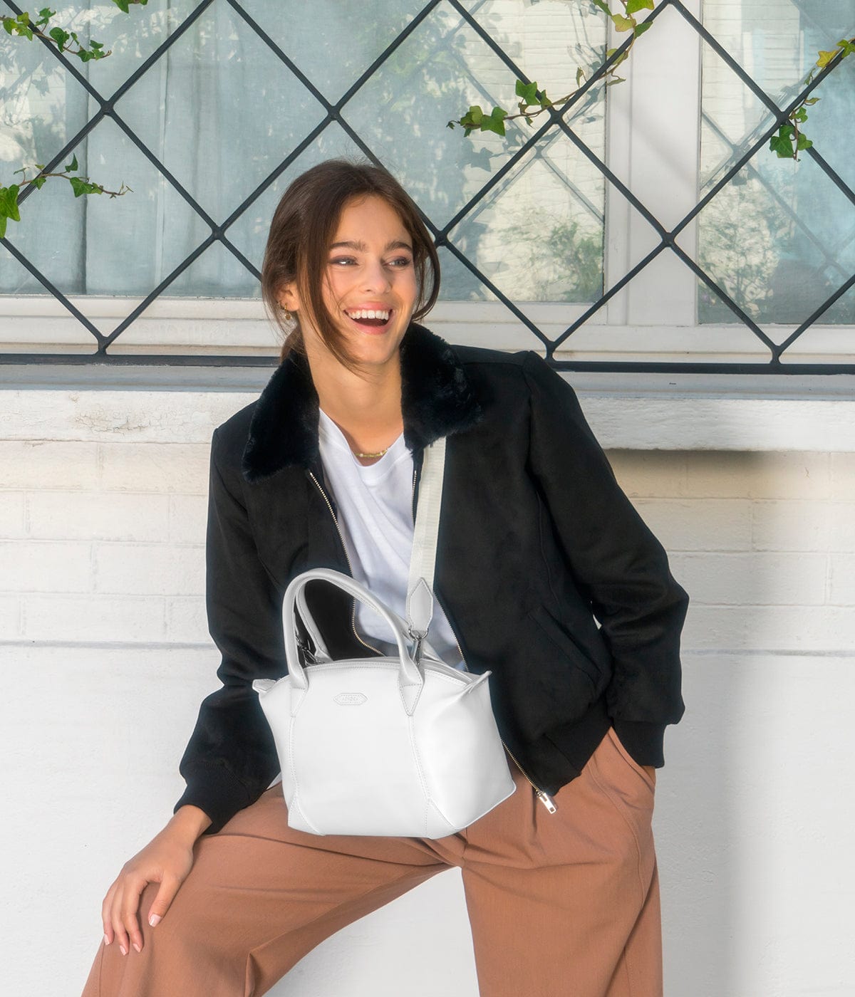 ASHOKA Paris Pretty Apple Skin Vegan Leather Shoulder Bag | Pearl Grey