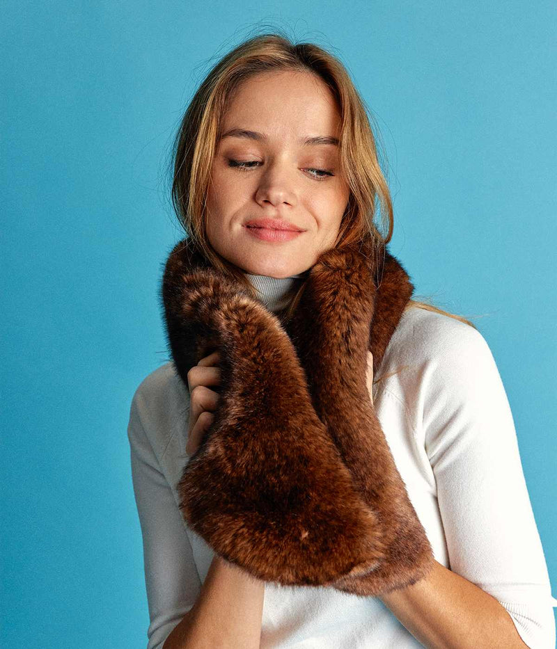 ASHOKA Paris Écharpe Joséphine en fourrure vegan marron Unique