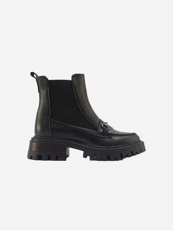 Prologue Shoes Vesper Buckled Chelsea Boots | Black