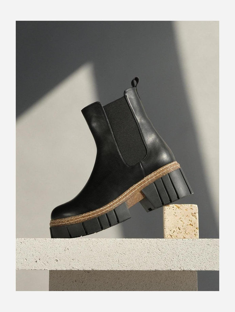 Prologue Shoes Luz Black Cilt Block Heel Boot (Women)