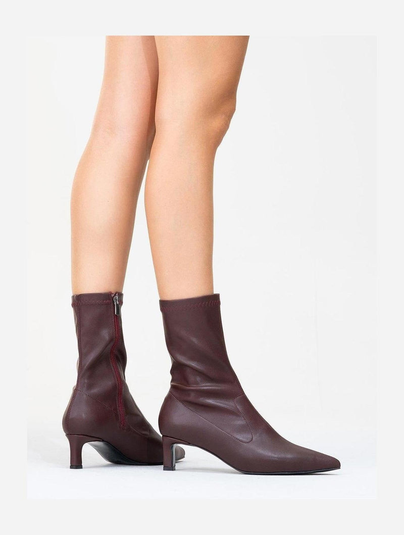 Prologue Shoes Lewin Burgundy Cilt Pointed Toe Stiletto Boot (Women)