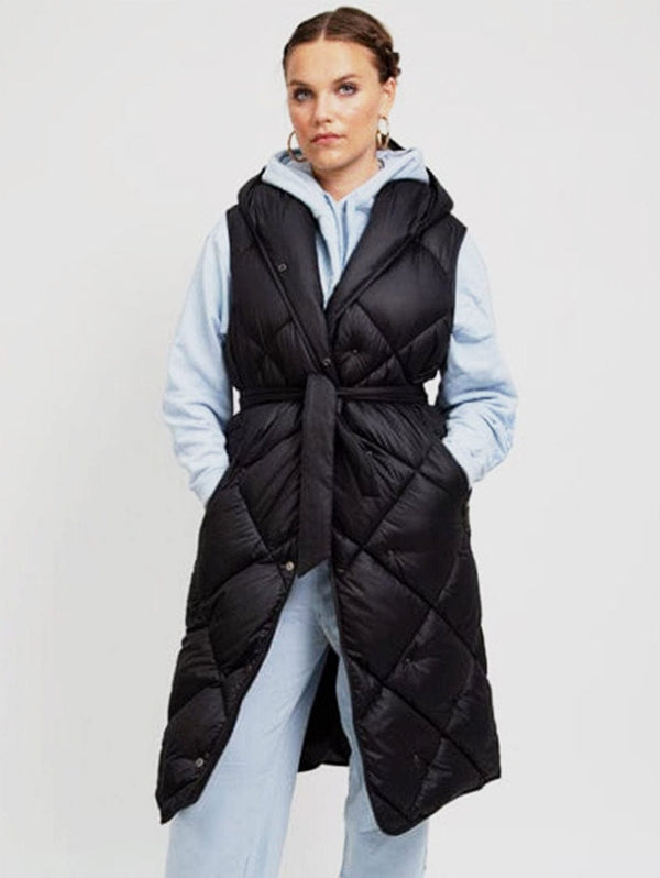 CULTHREAD Penzance Recycled Long Sleeveless Puffer Jacket | Black