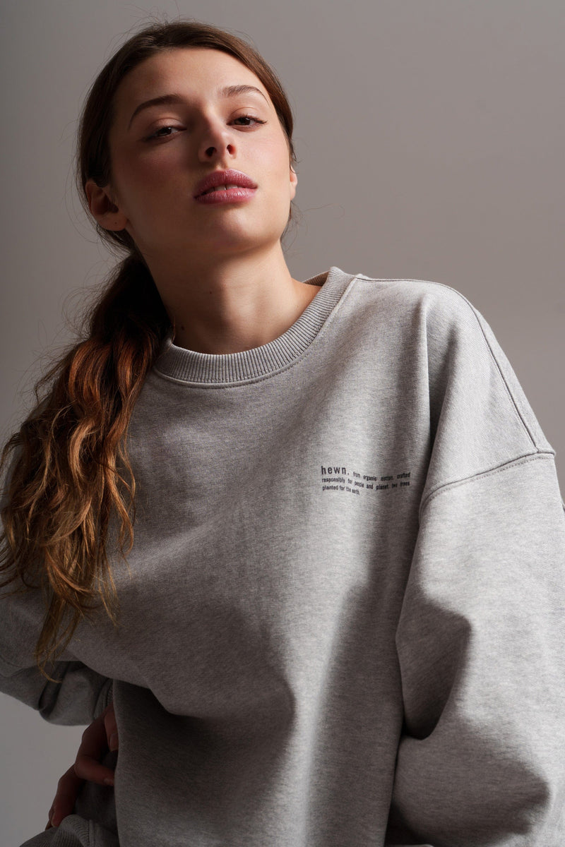 hewn. Womens Organic Cotton Signature Oversized Sweatshirt in Rock Grey Marl