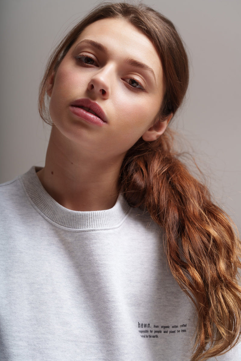 Women's Organic Cotton Signature Oversized Sweatshirt | Cloud Grey Marl