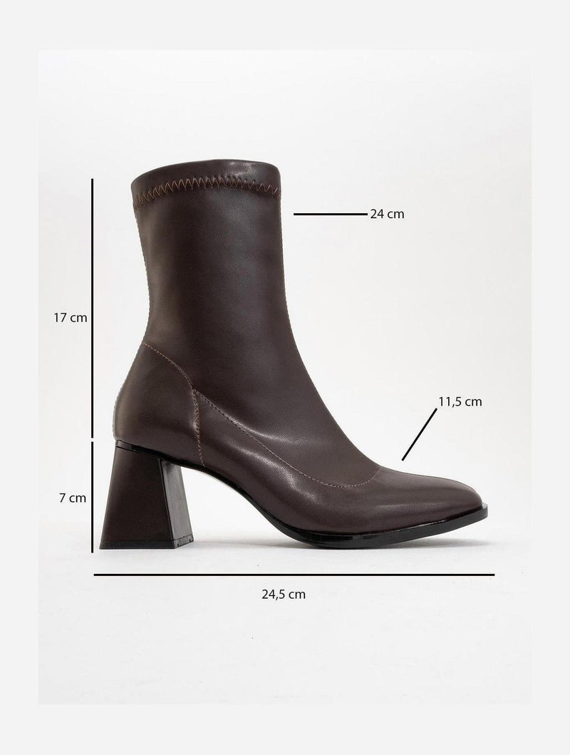 Prologue Shoes Plesa Dark Brown Chunky Heel Boot (Women)