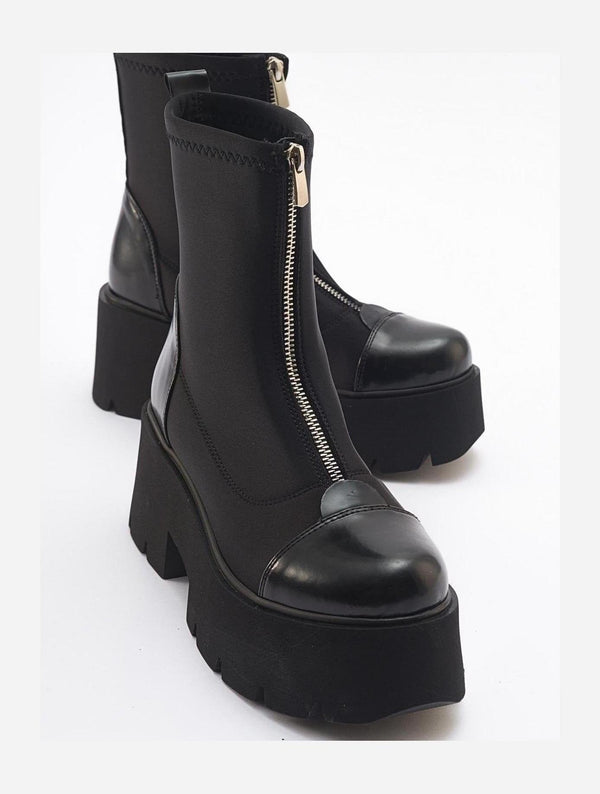Prologue Shoes Bray Black Patent Chunky Boot (Women)