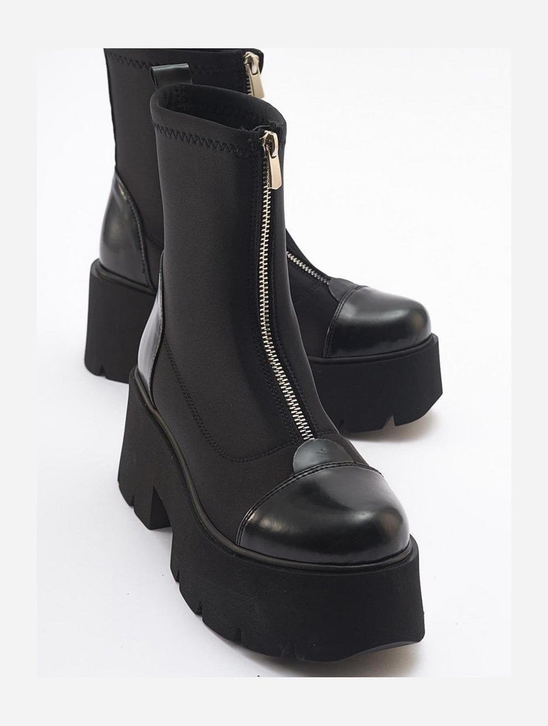 Prologue Shoes Bray Black Patent Chunky Boot (Women)