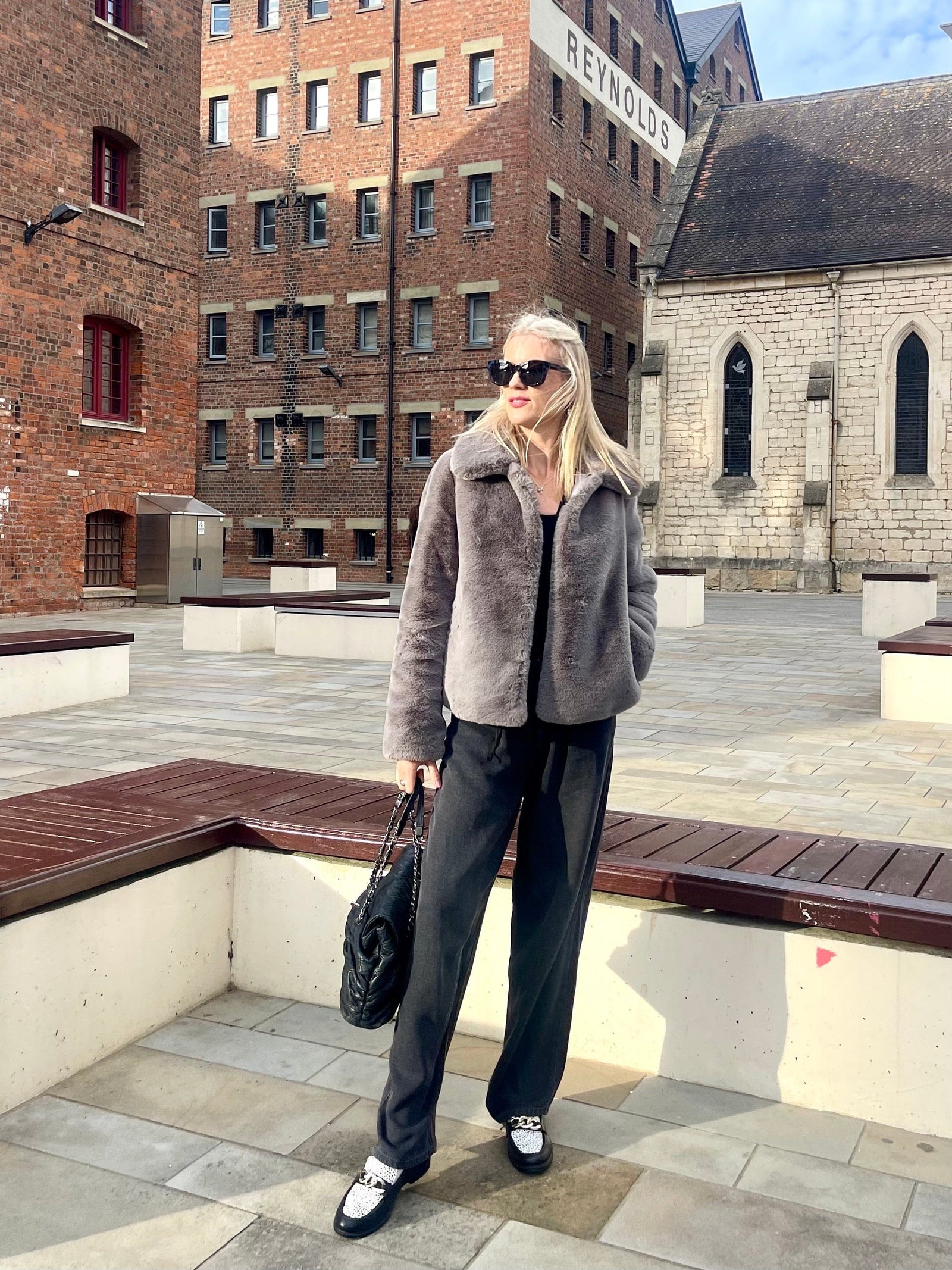 Issy London - Christie Luxe Recycled Vegan Faux Fur Collar