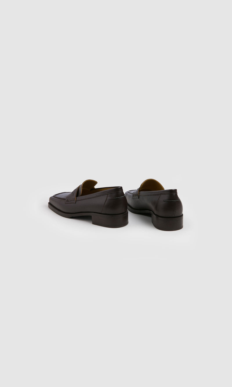 PREV Joan Vegan Olive & Apple Leather Loafers | Brown