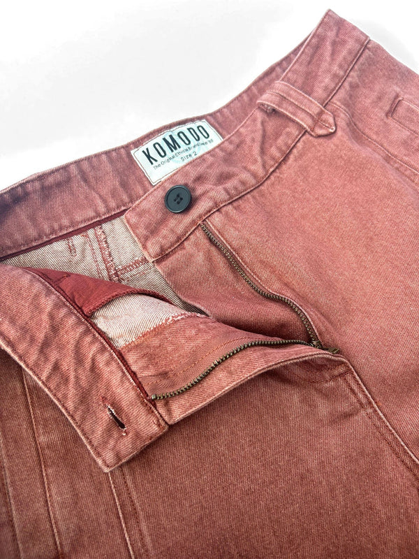 KOMODO YAKA TROUSER - Red Wash