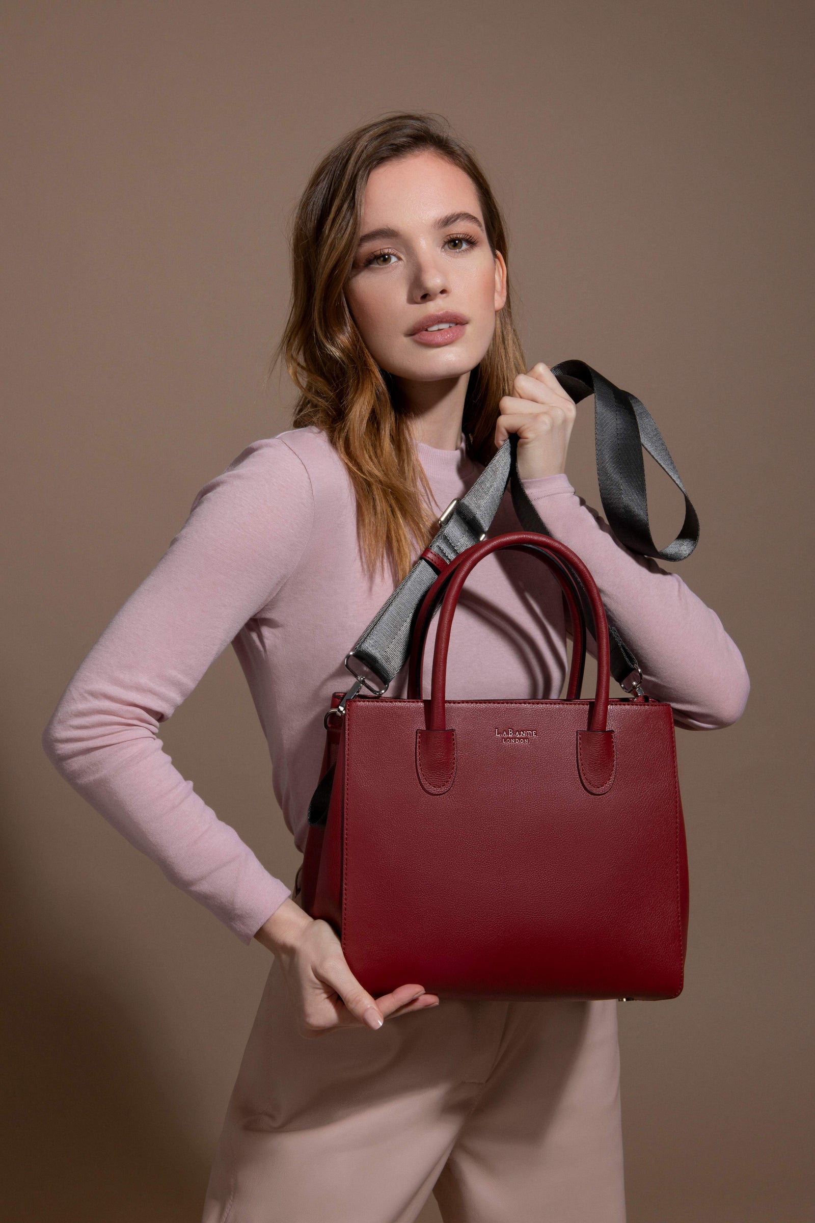 &liebe アントン LaBante London - Andes Vegan Leather Tote Bag | Black