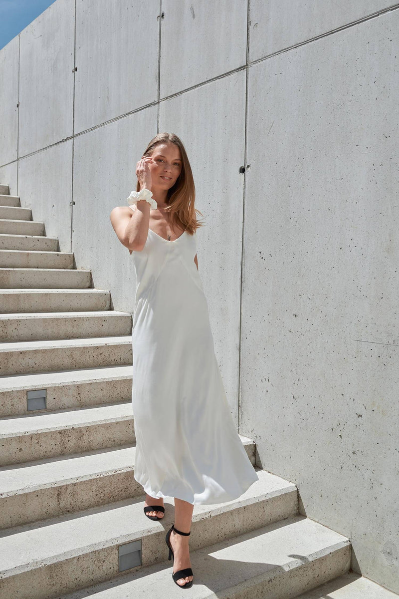 Mila.Vert Tencel Sateen Front Detail Slip Dress | White