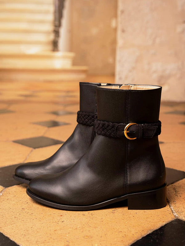 Minuit sur Terre Aura Vegan Leather Ankle Boots | Black 37