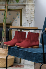 Immaculate Vegan - Minuit sur Terre Firenze Vegan Suede Pleated Chelsea Boots | Brick Red