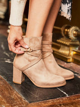 Immaculate Vegan - Minuit sur Terre Intrigue Vegan Suede Heeled Ankle Boots | Sand