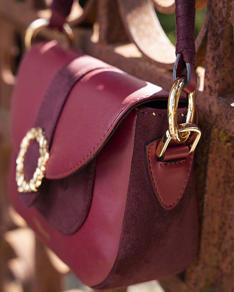Minuit sur Terre Mira Grape Leather Vegan Crossbody | Burgundy