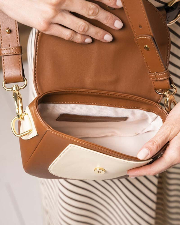 Minuit sur Terre Mira Vegan Leather Crossbody Bag | Couture