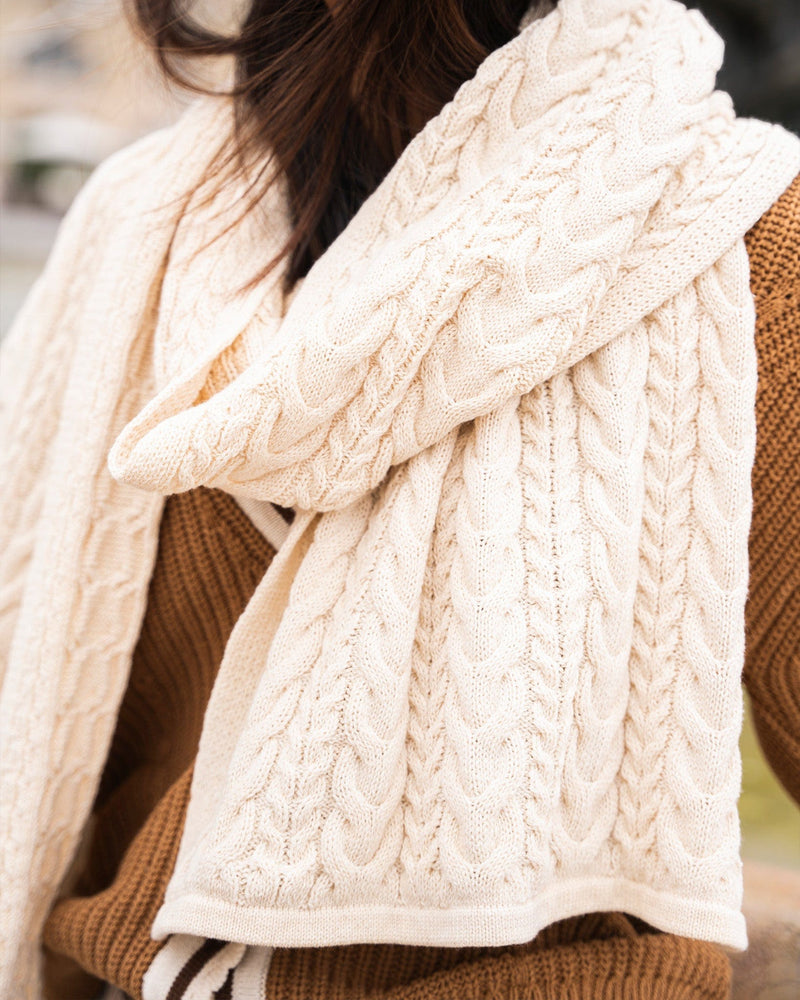 Minuit sur Terre Nebula Recycled Cotton Cable Knit Vegan Scarf | Ecru