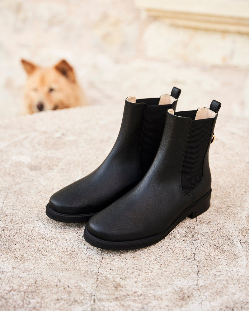 Minuit sur Terre Secret Vegan Leather Chelsea Boots Black