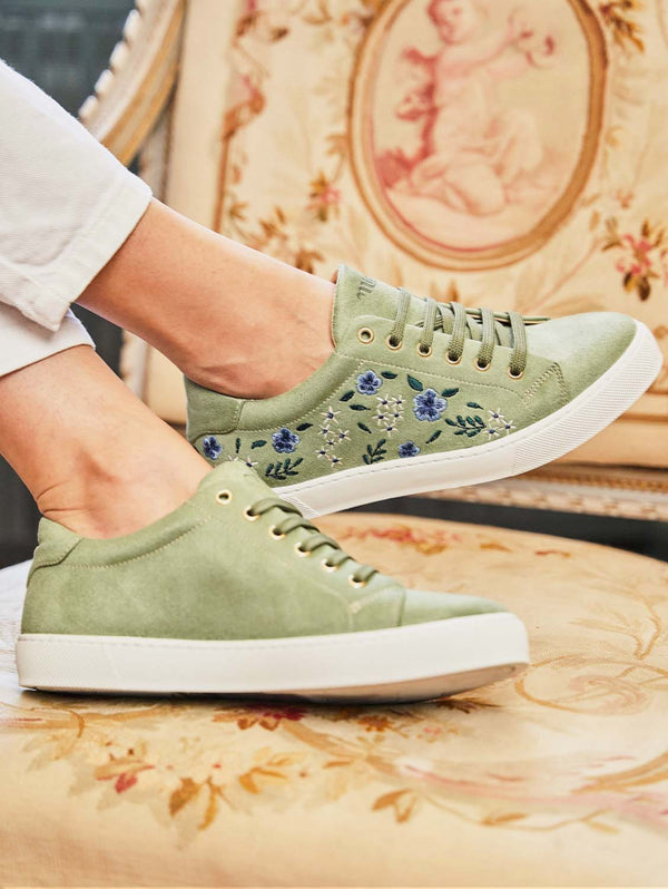 Minuit sur Terre Virevolte Vegan Recycled Grain Suede Sneakers | Sage UK2.5 / EU35 / US4.5