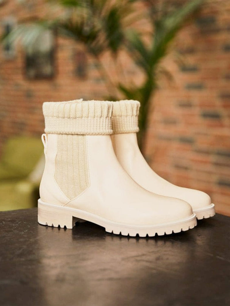 Minuit sur Terre Oracle Vegan Leather High-Ankle Flat Boots | Cream UK6 / EU39 / US8
