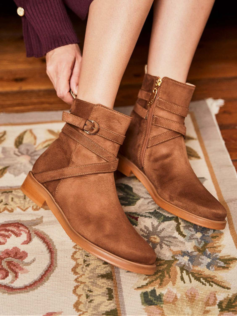 Minuit sur Terre Shadow Vegan Suede Ankle Boots | Hazelnut UK8 / EU42 / US10