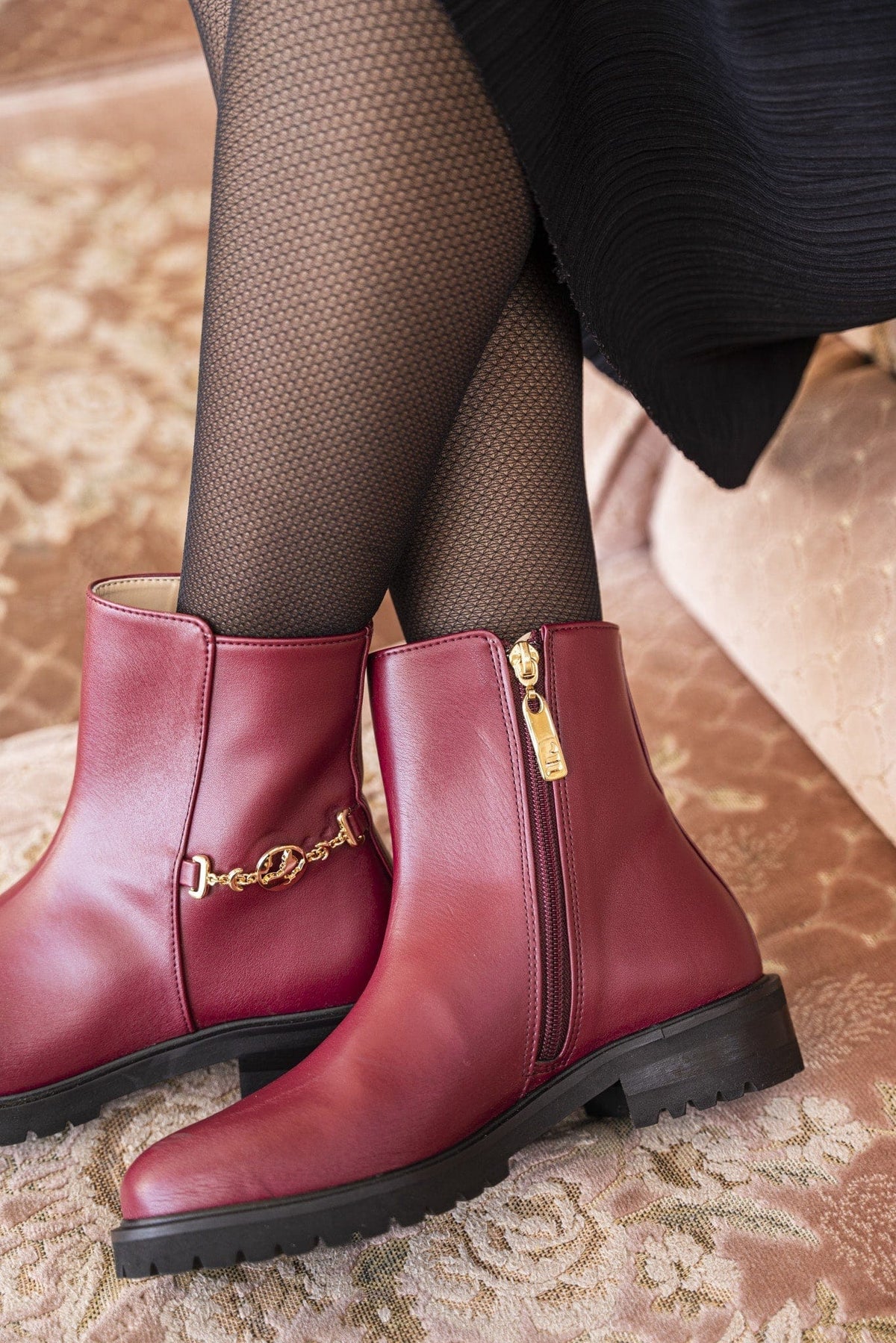 Minuit sur Terre Victory Vegan Leather Ankle Boots Burgundy