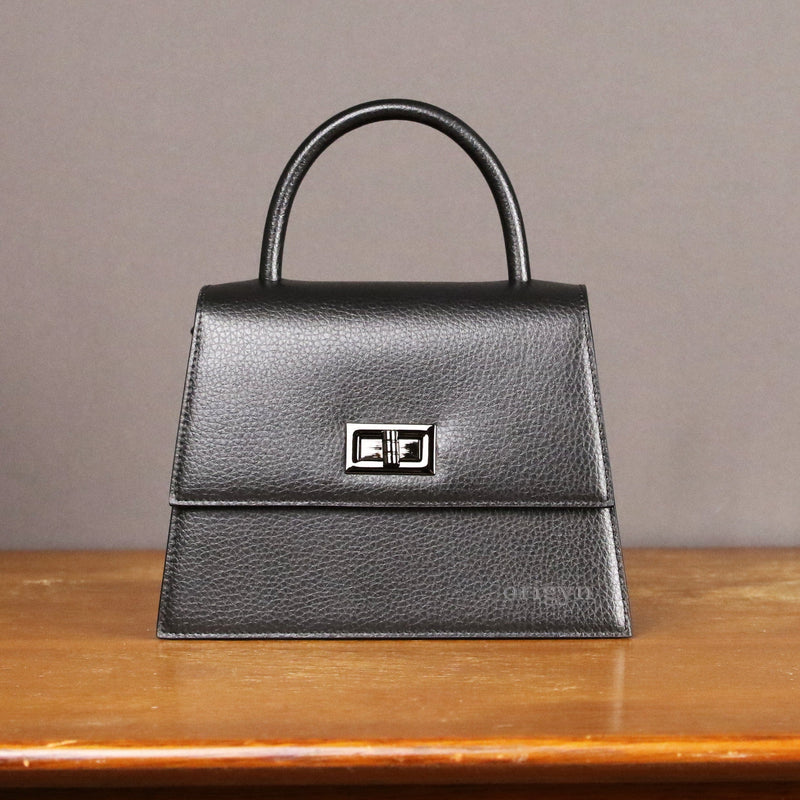 Origyn Origyn 03 - Plant-Based Leather Kelly Bag - Made with MIRUM® Black